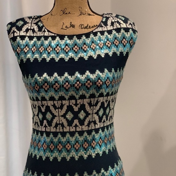 As U Wish bodycon sequined dress size M - Picture 5 of 11